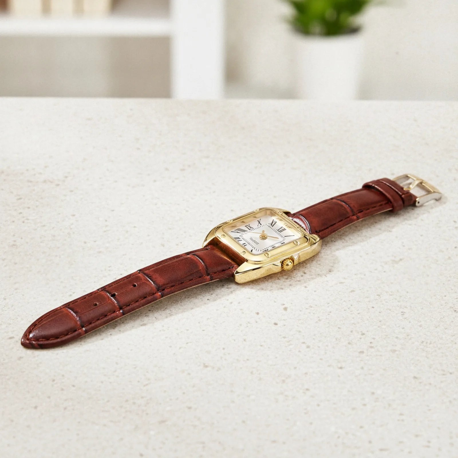 Montre Femme Carrée Cuir & Chiffres Romains