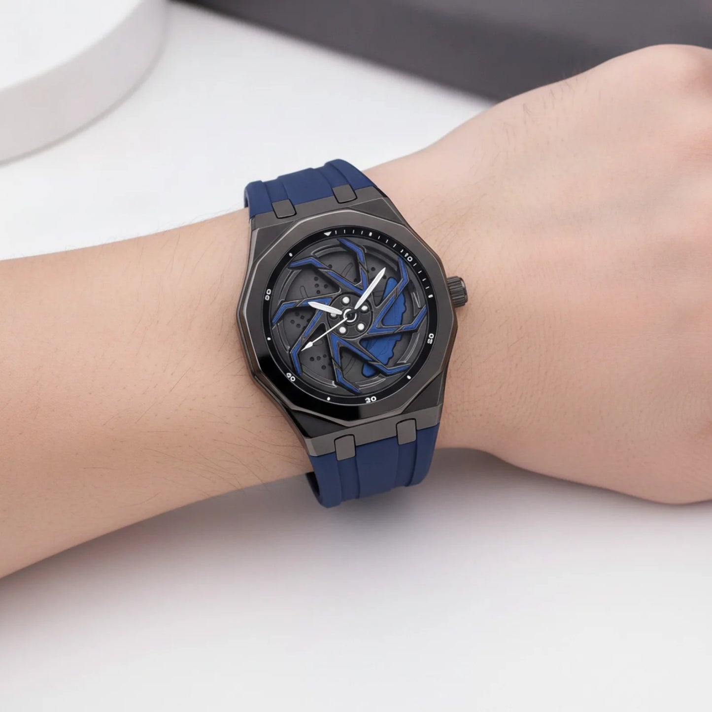 Montre Homme Quartz Design Roue Rotative