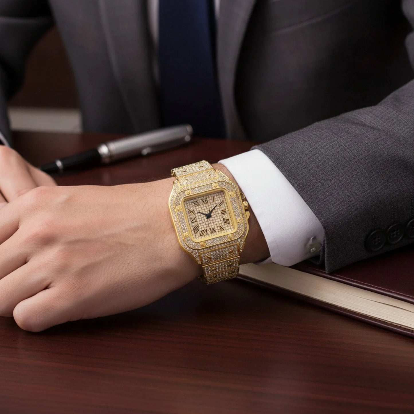 Montre Homme Carrée Luxe Dorée Strass Acier Inoxydable