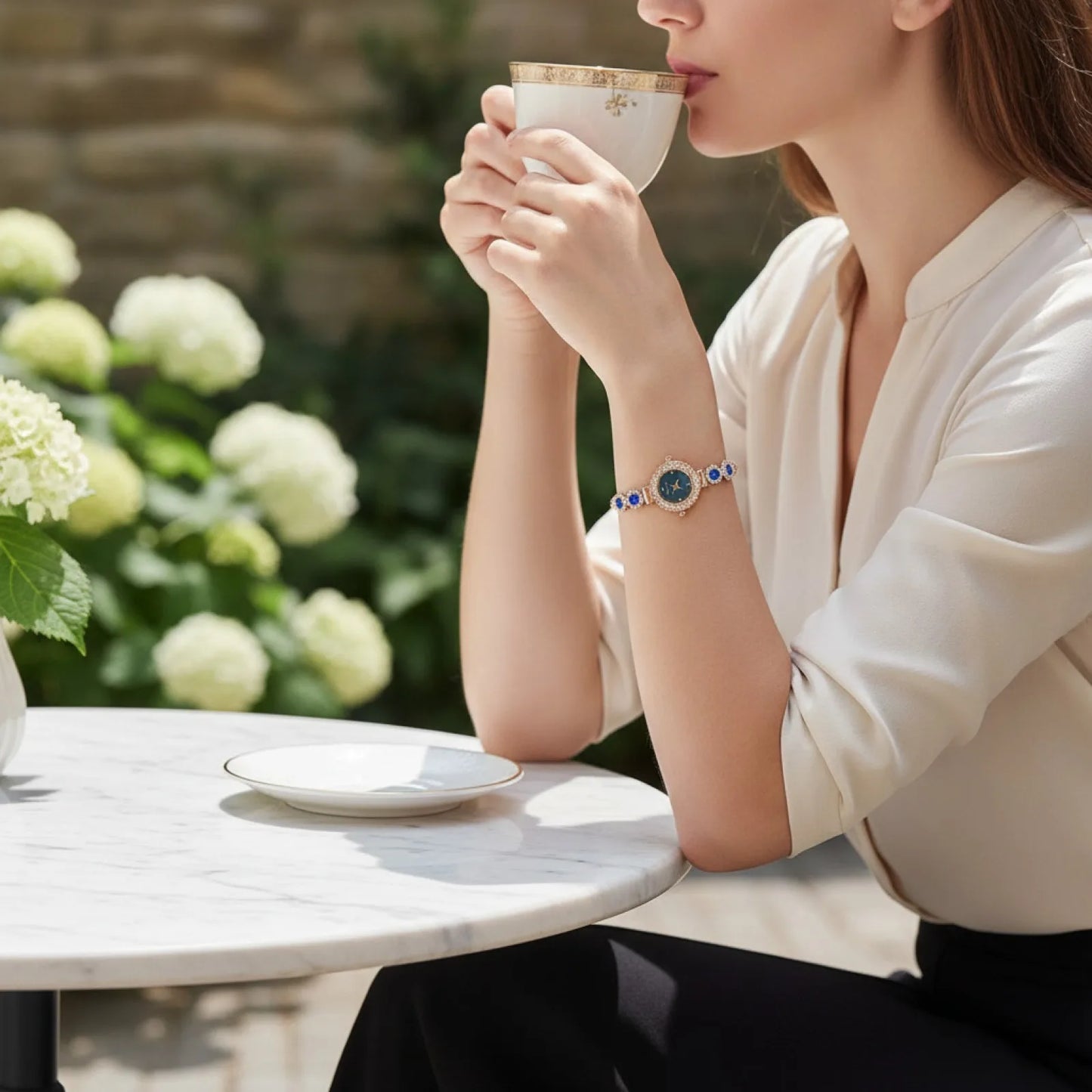 Montre Bracelet Femme Fleur de Lys Bleue Strass