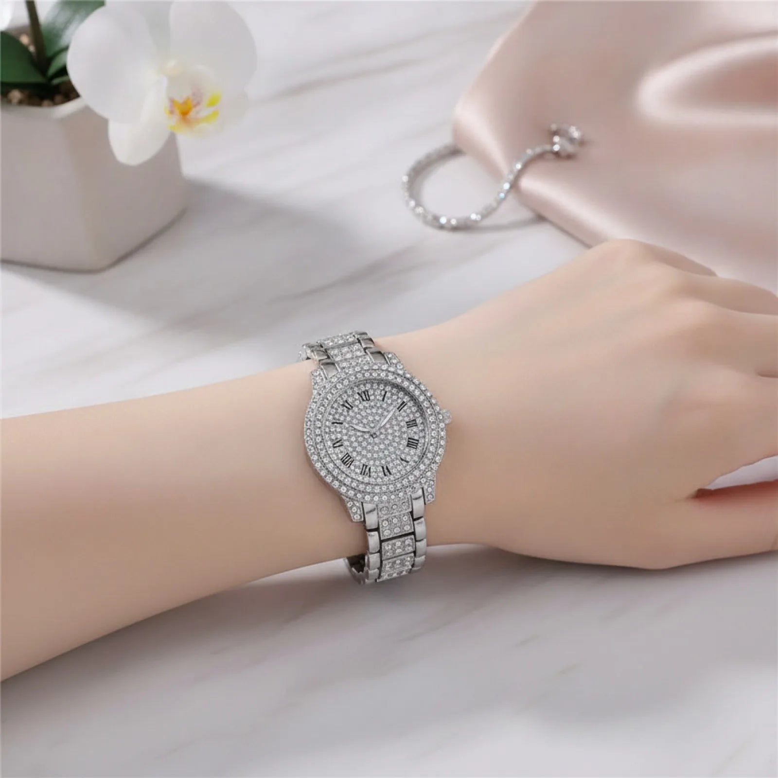 Montre Femme Argentée Cristal Zircon