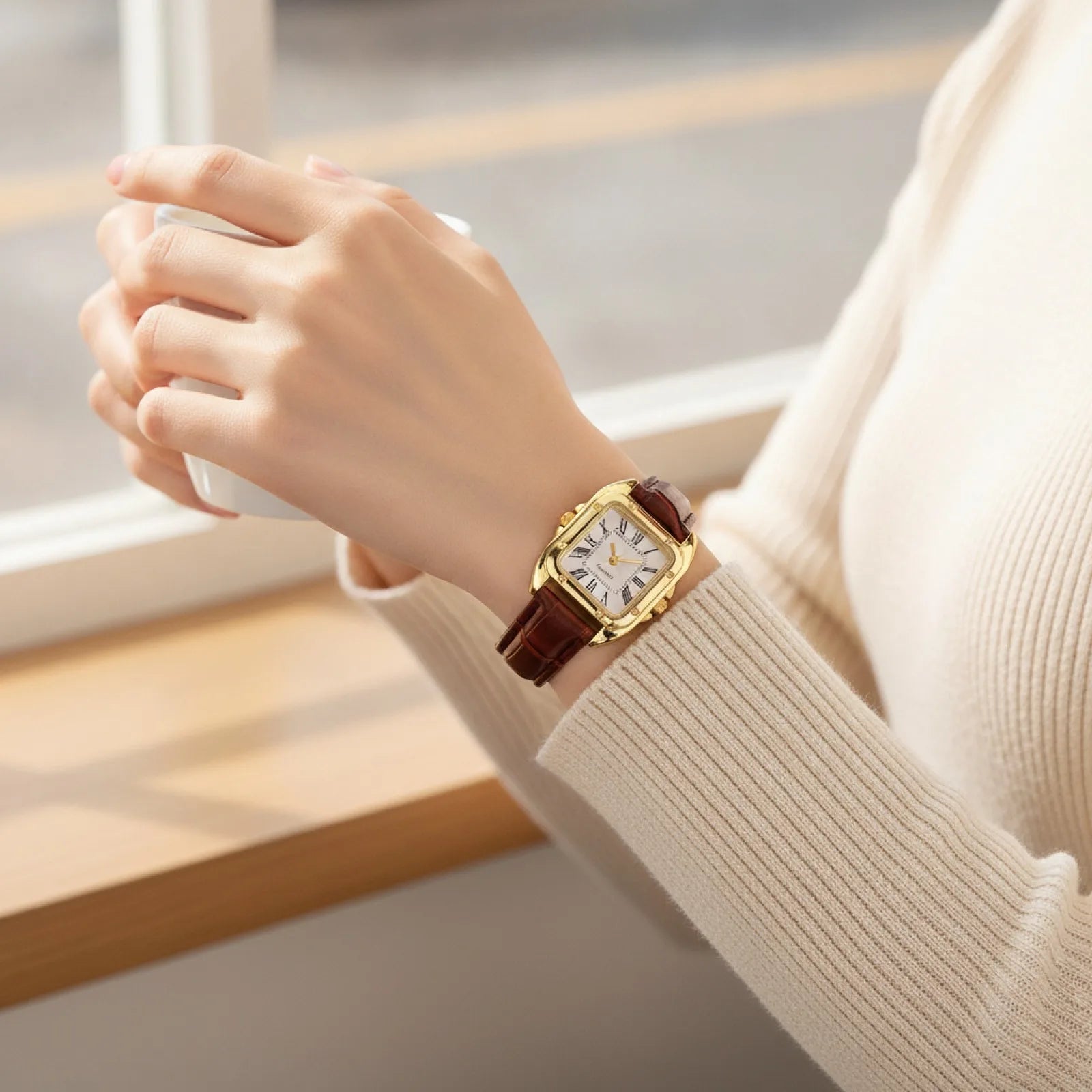 Montre Femme Carrée Cuir & Chiffres Romains