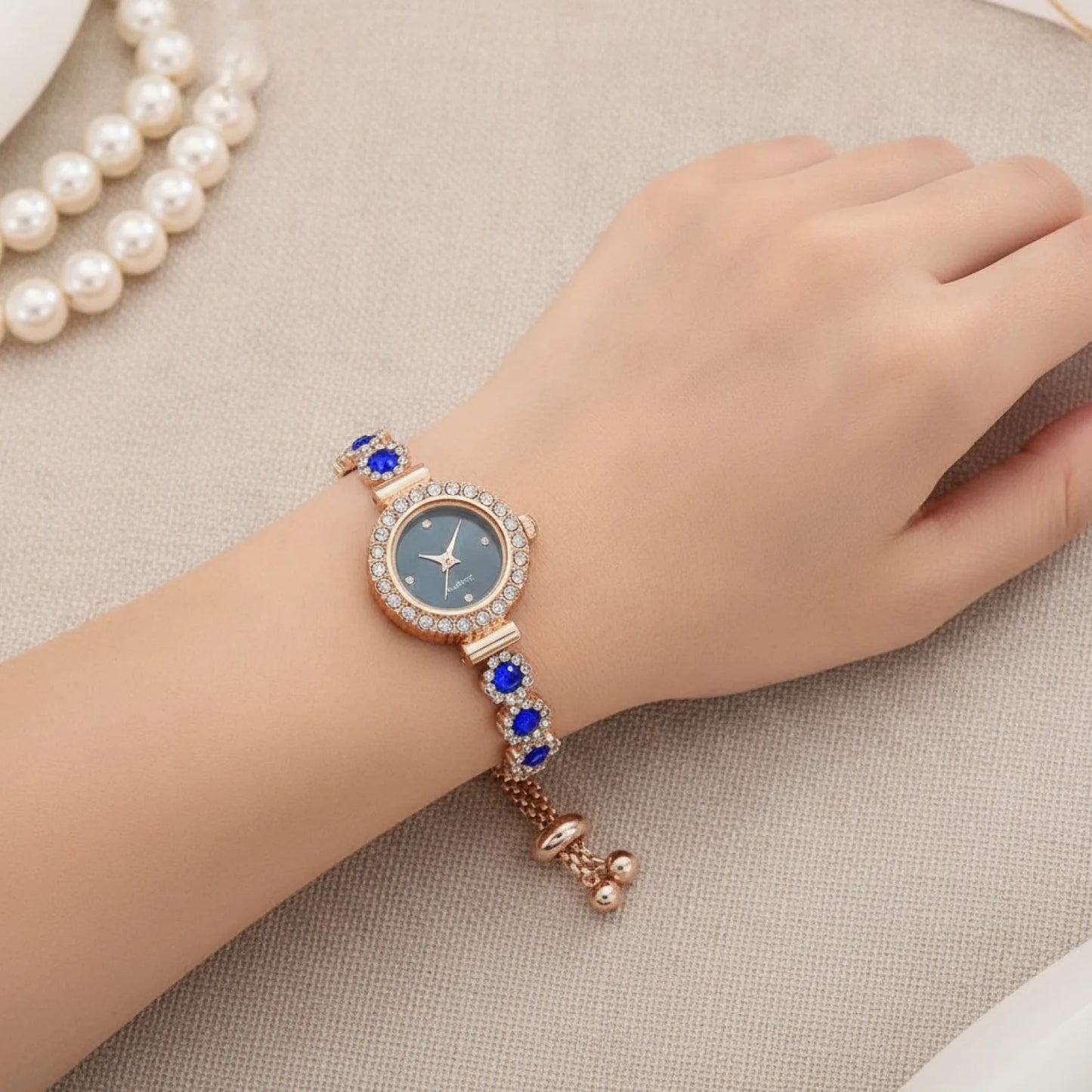 Montre Bracelet Femme Fleur de Lys Bleue Strass