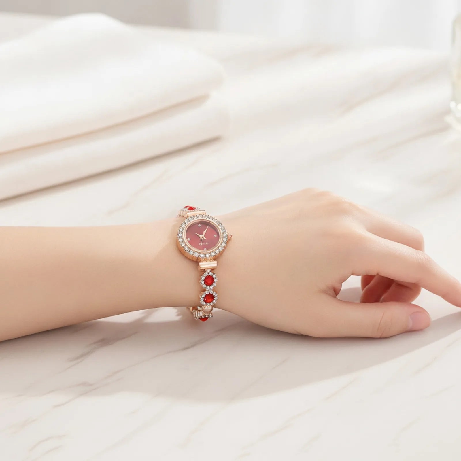 Montre Bracelet Rouge Fleurs & Strass