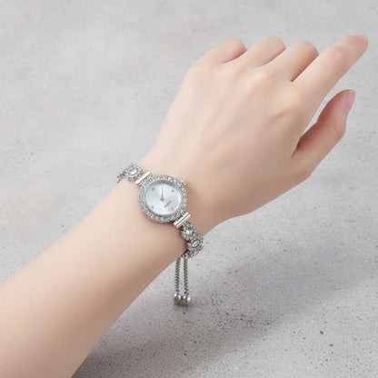 Montre Bracelet Argentée Fleur Strass Femme